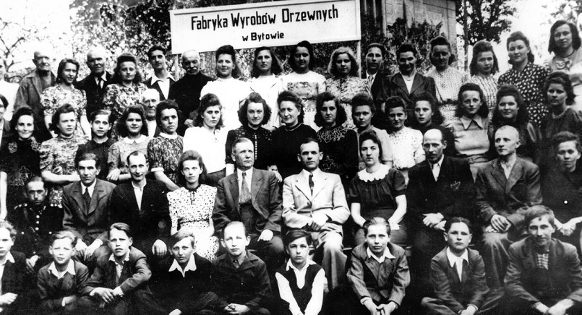 Pierwsza załoga Bytowskiej Fabryki Wyrobów Drzewnych - lata 40.