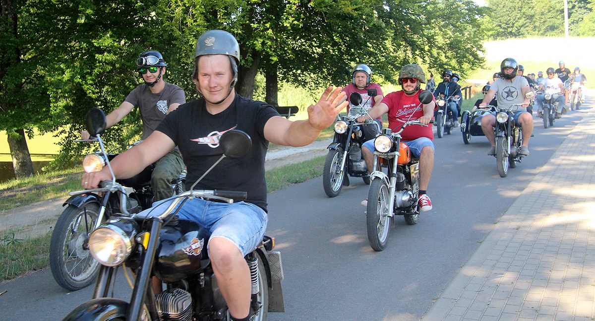 Imprezy, maszyn Zlocie Motocykli Masłowicach Trzebiatkowskich - zdjęcie, fotografia
