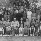 Pamiątkowe szkolne zdjęcie. Rekowo, 1958 r.