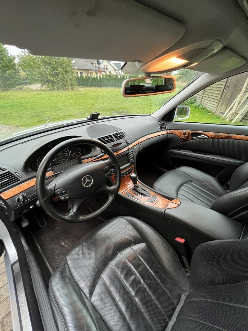 Sprzedam Mercedes-Benz E-klasa 2006 r., silnik...