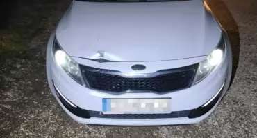Po pijaku potrącił pieszego. Na policjantów czekał w pobliskim jeziorze
