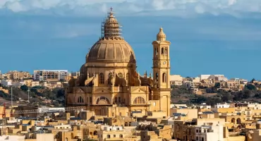 Malta - dlaczego to doskonałe miejsce na urlop dla seniora?