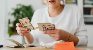 Pilne wydatki a domowy budżet – jak zachować spokój przy decyzjach finansowych?v